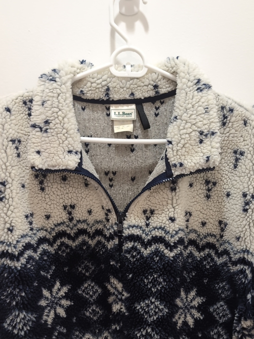 Vintage L.L. Bean Sherpa Pullover with Navy Nordic Pattern L - Picture 5 of 11